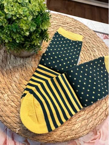 Calcetines verde rayas amarillas