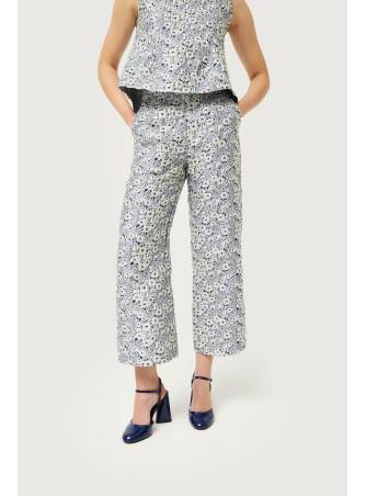 Pantalon con estampado floral 