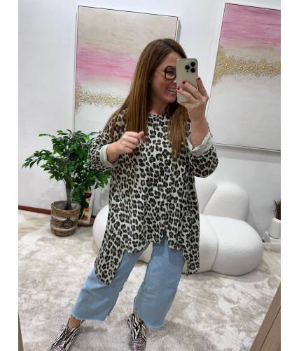 Blusa Dori gris animal print