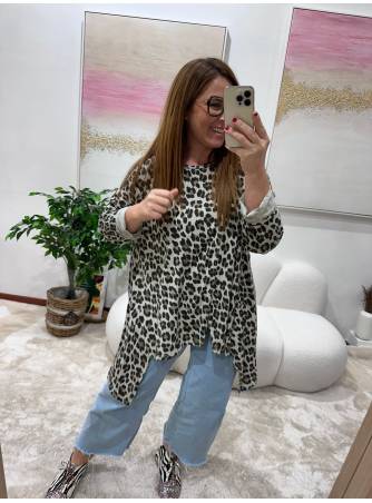 Blusa Dori gris animal print