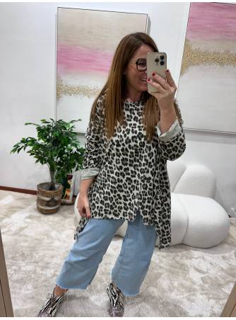 Blusa Dori gris animal print