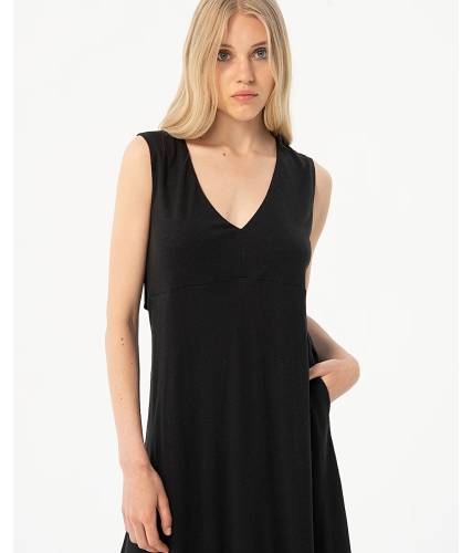 Vestido Nawi sin mangas negro 