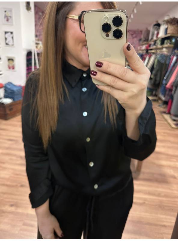 Blusa Adelaine negra